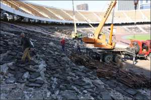 Нижний ярус Национального спортивного комплекса ”Олимпийский” демонтирован полностью