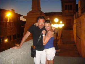 Співак Гарік Кричевський з дружиною Анжелою цього літа подорожували Італією. На одну ніч залишилися у Сан-Марино