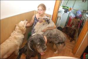 Для котов и собак Виктория Кищенко выделила две отдельные комнаты в собственном частном доме в столичном районе Караваевы Дачи