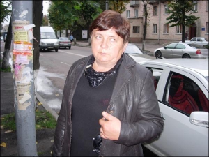 Світлана Халімовська з райцентру Червоноармійськ Житомирської області не знає, за що її побив священик