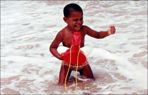 4 августа в 1961 году Барак Обама родился в Гонолулу, штат Гавайи