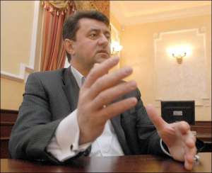 Бывший председатель компании ”Нефтегаз” Алексей Ивченко считает, что импортный газ для Украины в 2009 году должен стоить 120 долларов за тысячу кубометров