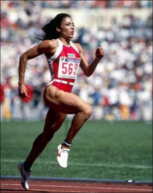 Світове досягнення американки Флоренс ґріффіт-Джойнер у спринті на 100 метрів тримається з 1988-го