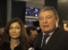 Євген Червоненко, перший заступник київського мера, уперше прийшов на показ мод. Його запросила донька Олександра (ліворуч)