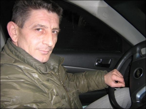 Сергій Вальков працює таксистом у Вінниці сім років