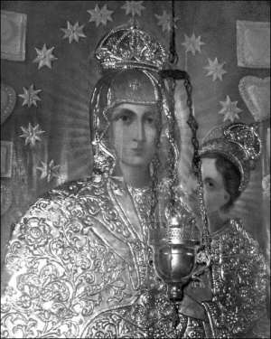 Два года назад посветлели лики Богородицы и Спасителя на иконе Божьей Матери в храме Успения Богородицы в городе Бар на Винниччине