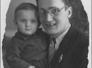 Маленький Владимир Ивасюк с отцом