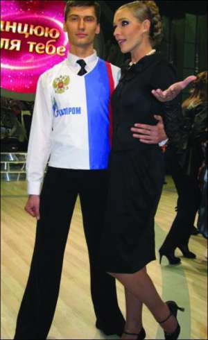 В проекте ”Танцую для тебя” телеведущая Екатерина Осадчая и танцовщик Андрей Крысь пародировали украинского и российского премьер-министров