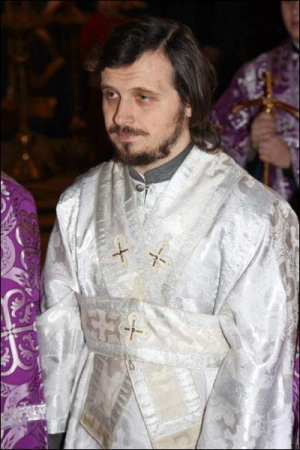 На церемонію висвячення на священика колишній футболіст Андрій Кирлик одягнув білі ризи