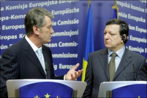 Виктор Ющенко и Жозе Мануель Баррозу во время пресс-конференции в Брюсселе. 19 марта 2009 г.