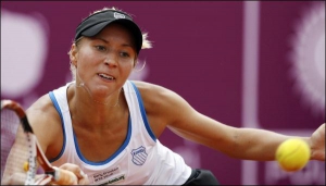 Олена Бондаренко другий рік поспіль вийшла у фінал турніру в Варшаві і програла його. Торік — бельгійці Енен, цьогоріч — румунці Дулгеру