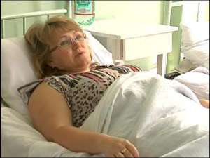 Харьковчанка Виктория Синюк неделю лежит в больнице после отравления испорченным мороженым