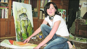 Фарби для своїх картин на простирадлах тернополянка Олеся Гудима розводить олією ”Олейна” або ”Чумак”