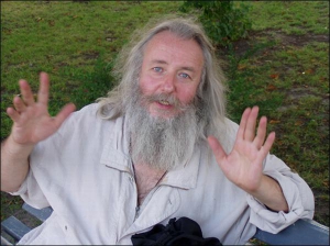 Київський режисер Олександр Дірдовський найкращим своїм фільмом вважає стрічку ”Віліус Габріліус. Сьомий зошит” — про францисканського монаха, який помер 1992-го. Через елітарність стилю стрічки Дірдовського нечасто показують по телебаченню, тому він вист