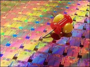 5-нанометровые чипы Intel. Фото пресс-службы компании