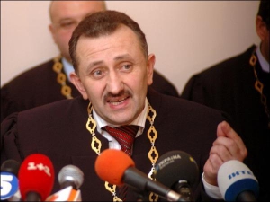 Колишній суддя Львівського апеляційного господарського суду Ігор Зварич запевняє, що справу проти нього сфальсифікували