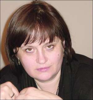 Оксана Івасюк — сестра композитора Володимира Івасюка, який загинув 27 квітня 1979 року