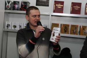 Письменник Андрій Кокотюха на 12-й книжковій виставці презентує свій роман ”Язиката Хвеська”