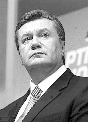 Генеральная прокуратура должна проверить возможную причастность лидера Партии регионов Виктора Януковича к избиению и изнасилованию женщины