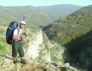 Григорій Юрик під час переходу через Кримські гори минулого літа. Він ішов пішки з друзями від Сімферополя до Ялти