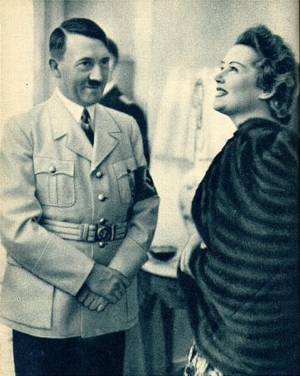 Адольф Гітлер та Єва Браун одружилися 28 квітня 1945 року. 30 квітня наклали на себе руки. Їхній шлюб тривав 40 годин