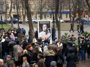 Збір у центрі Одеси людей, які утворюють громадську організацію імені Василя Карпенка. Вони вимагатимуть справедливих судових рішень для винуватців резонансних дорожньо-транспортних пригод