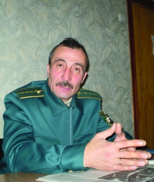 Экологический инспектор Анатолий Левчук во время голодовки пьет только воду с сахаром