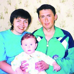 Бывший охранник Кучмы — Николай Мельниченко с экс-женой Лилией и дочкой Лесей. Он живет в Киеве, Лилия с дочкой — в Америке