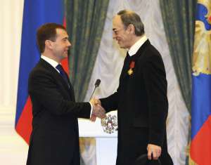 Медведєв нагороджував Боярського у Кремлі
