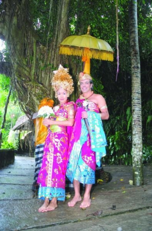 Бізнесмен Валід Арфуш з дружиною Лідією Петровою святкують весілля на острові Балі в Індійському океані. Наприкінці літа планують розписатися в Україні, аби їхній шлюб був дійсний