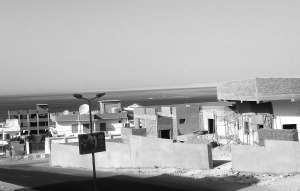 Новый квартал в египетском городе Эль Ахея начали строить год назад. Раньше здесь были бараки. До пляжа Красного моря — пять минут пешком