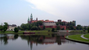 Замок Вавель у Кракові. Він був резиденцією польських королів від 1038 по 1596 роки. У цьому замку монархів коронували та ховали