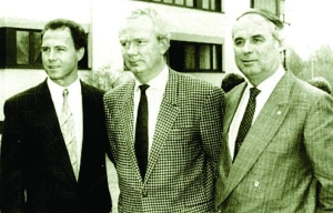 Валерий Лобановский, Юрий Морозов (крайний справа) вместе с главным тренером сборной Германии Францем Беккенбауером на чемпионате Европы-1988