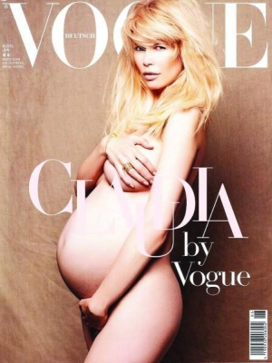 Фото вагітної Клаудії Шиффер на обкладинці журналу ”Вог”. Модель  на дев’ятому місяці вагітності