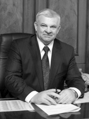 Михайло Вишиванюк попросив попередніх губернаторів Івано-Франківщини допомогти розвивати область