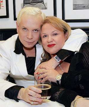 Співак Борис Моїсеєв погодився купити своїй нареченій Адель Тодд апартаменти в Санкт-Петербурзі