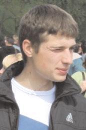 Киевлянин Александр Хвень попал в кому после того, как автомобиль сбил его на пешеходном переходе