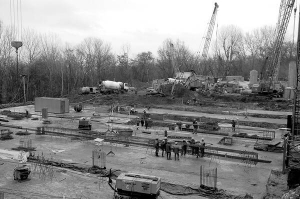 Будівництво майданчика для вертольотів на Дніпрових кручах