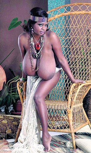 Міссотіс Кларіель із Домініканської Республіки щодня знімається у кліпах та рекламних роликах. Її груди важать понад 13 кілограмів