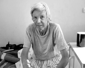 Ян Робін Веллер у міській лікарні Умані на Черкащині. Лікарі кажуть, що життя чоловіка врятувало те, що його з вулиці вчасно підібрала ”швидка”