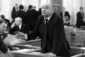 Голова Антимонопольного комітету Василь Цушко під час засідання уряду 30 березня