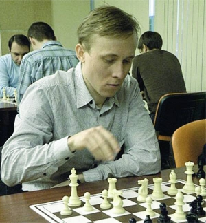 1998-го року Руслан Пономарьов став наймолодшим у світі гросмейстером. У липні шахіст виступить на міжнародному турнірі у Дортмунді. Минулого року українець виграв ці змагання