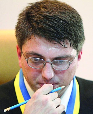 Суддя Родіон Кірєєв на досудовому слуханні у справі екс-прем'єр-міністра Юлії Тимошенко 24 червня 2011 року