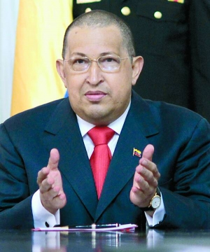Президент Венесуели Уґо Чавес, під час церемонії складання присяги новим урядом, розповідає, як вирішив коротко підстригтися