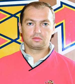 Вадим Шахрайчук каже, що керівництво ”Сокола” заборгувало йому зарплату за два місяці