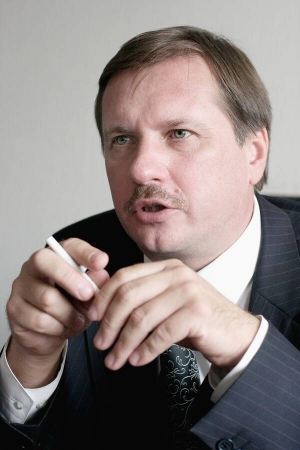 Народний депутат України Тарас Чорновіл: ”Янукович вжився у ”Межигір’ї”, вклав тут мільярди, душу. З таким багажем тяжко драпати з України”