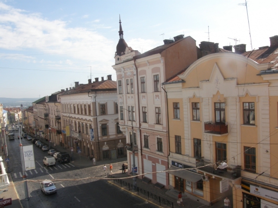 Вид на одну из улиц Черновцов