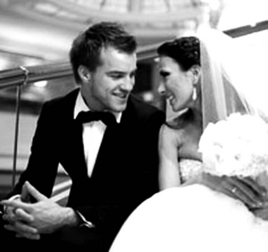 Футболіст Андрій Ярмоленко зі своєю дружиною Інною під час святкування весілля у столичному готелі ”Інтерконтиненталь”