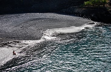 Черный пляж острова Тенерифе