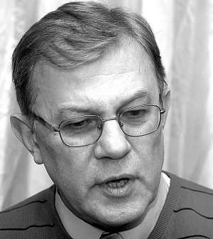 Володимир Лановий: ”Україна не інтегрується в Європу, тому та й мовчить у відповідь на такі нелогічні випади Кремля”